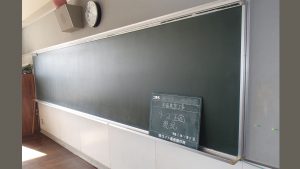 PB040695